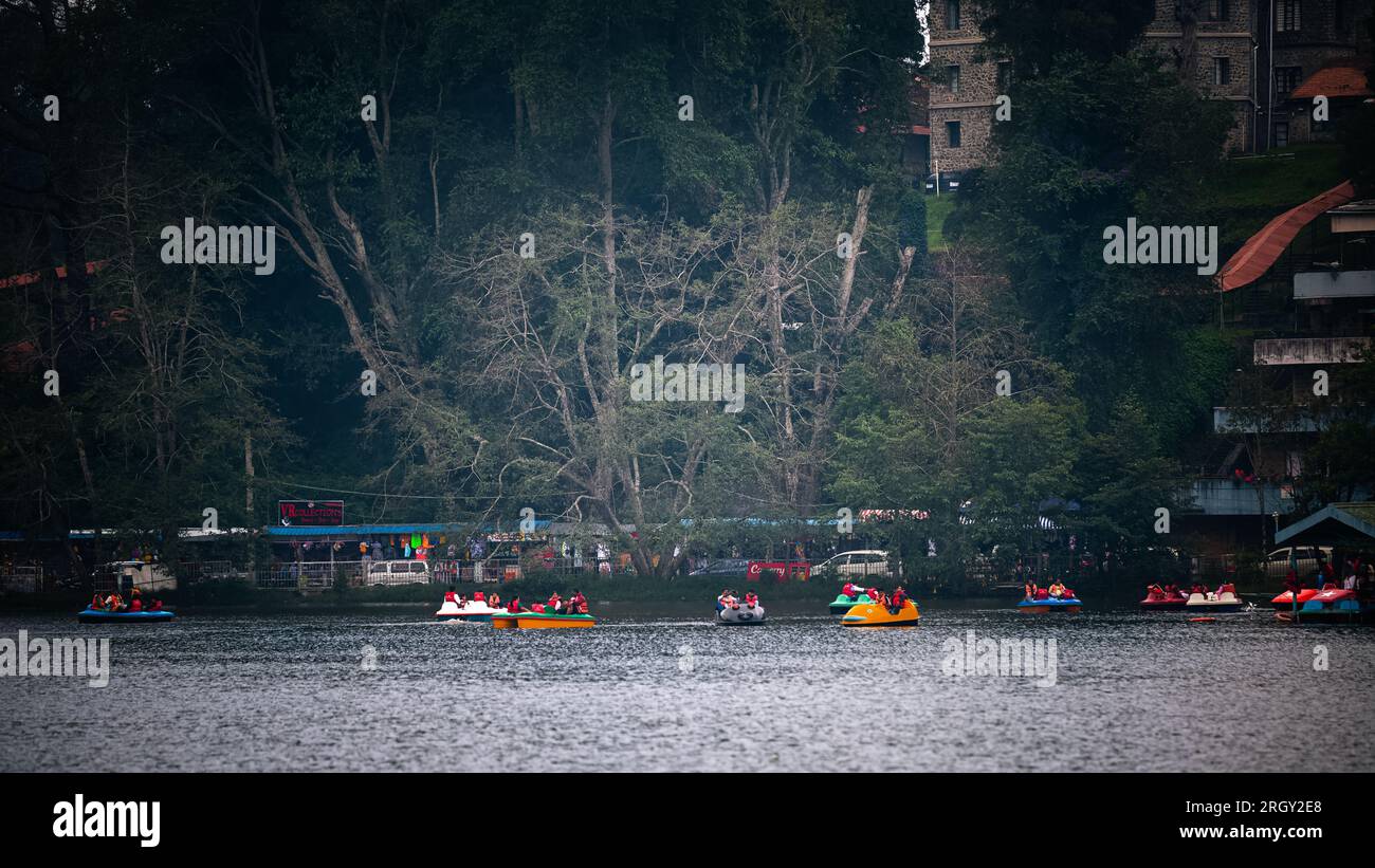 Il lago Kodaikanal, noto anche come lago Kodai, è un lago artificiale situato nella città di Kodaikanal nel distretto di Dindigul nel Tamil Nadu, in India. 13 maggio 2023, Kod Foto Stock