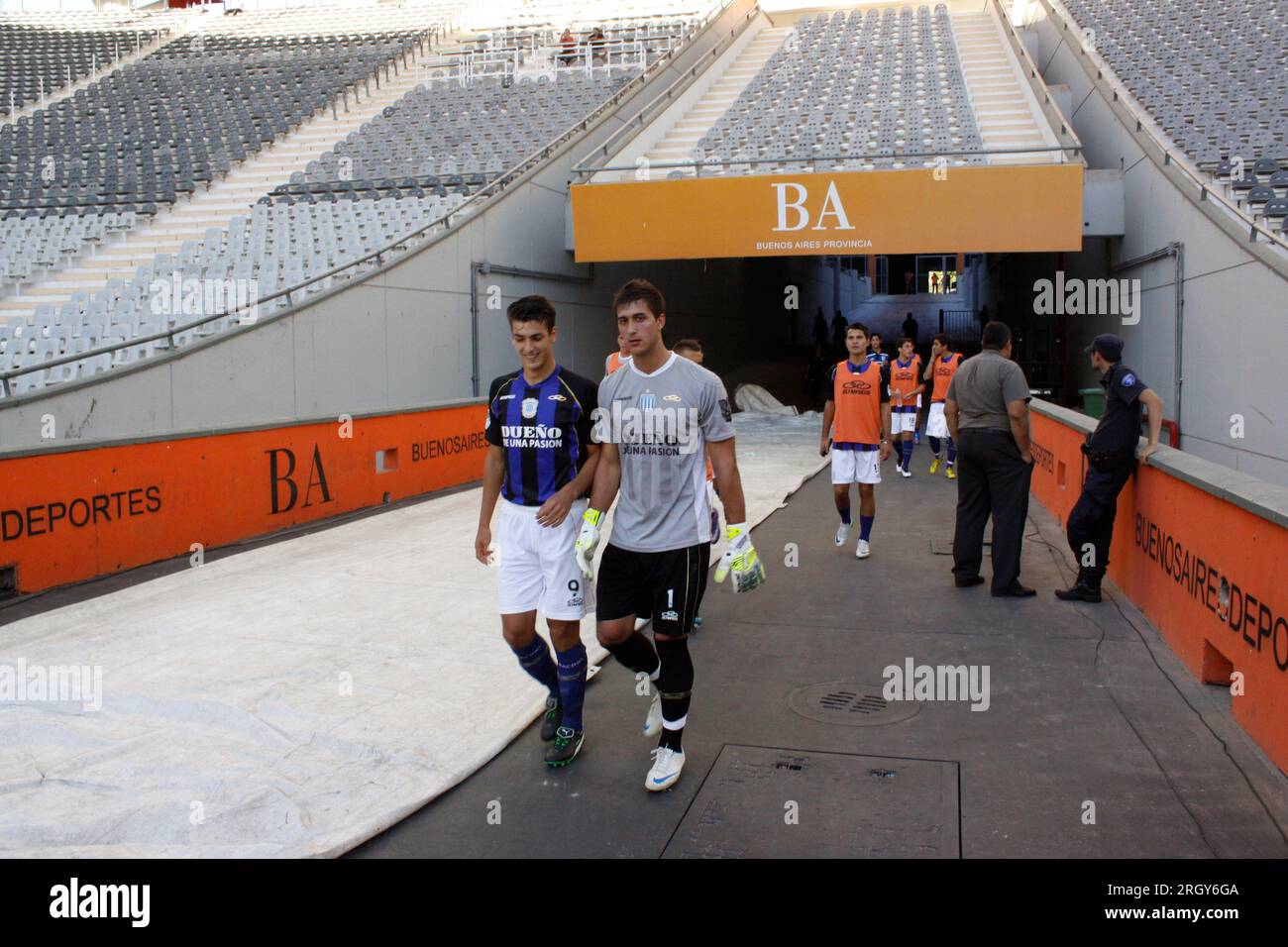 La Plata, Buenos Aires, Argentina. 30esimo. Marzo 2013. Ignacio Dinenno e Juan Musso prima della partita tra Estudiantes e Racing Club il 3° Divisi Foto Stock