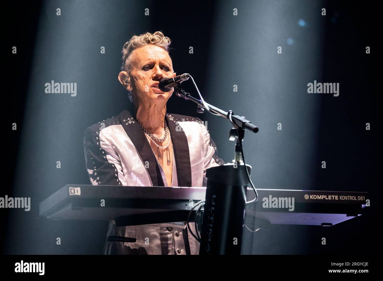Oslo, Norvegia. 11 agosto 2023. La band inglese Depeche Mode esegue un concerto dal vivo alla Telenor Arena di Oslo. Qui il musicista Martin Gore è visto dal vivo sul palco. (Foto: Gonzales Photo/Alamy Live News Foto Stock