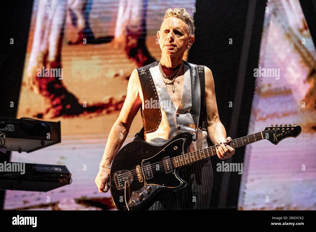 Oslo, Norvegia. 11 agosto 2023. La band inglese Depeche Mode esegue un concerto dal vivo alla Telenor Arena di Oslo. Qui il musicista Martin Gore è visto dal vivo sul palco. (Foto: Gonzales Photo/Alamy Live News Foto Stock