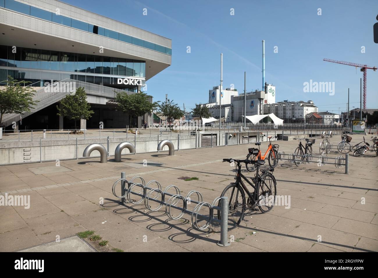 Biblioteca pubblica e centro culturale Dokk 1 progettati dagli architetti Schmidt Hammer Lassen, Hack Kampmanns Plads, Aarhus, Danimarca. Foto Stock