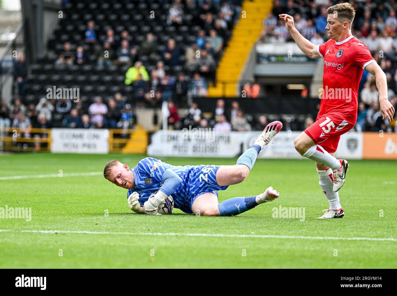 Nottingham, Regno Unito, 12 agosto 2023. Harry Clifton per Grimsby durante la partita di calcio Sky Bet EFL League Two tra il Notts County FC e il Grimsby Town FC a Meadow Lane, Nottingham, Regno Unito.credito: Jon Corken/Alamy Live News Foto Stock