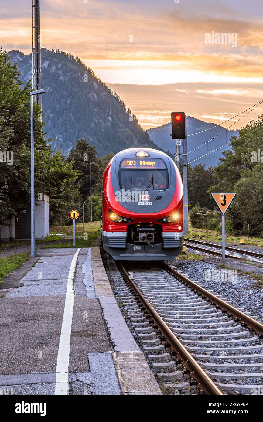 BAVIERA : ALLGÄU -STAZIONE FERROVIARIA PFRONTEN-STEINACH Foto Stock