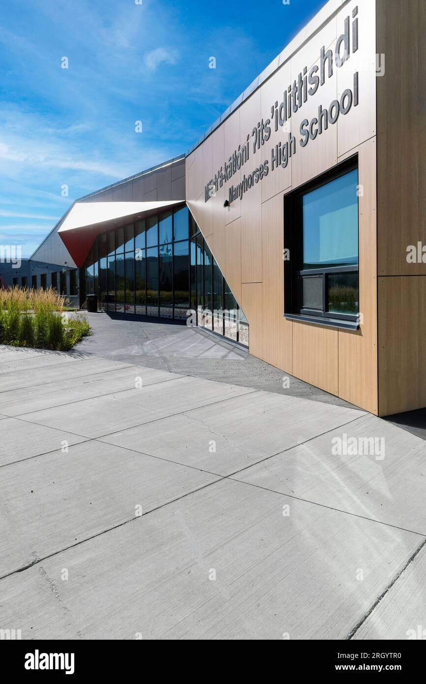 La Manyhorse Tsuut'ina High School fu creata per servire i giovani della Nazione Tsuut'ina a sostegno di un'istruzione di qualità. Alberta Canada Foto Stock