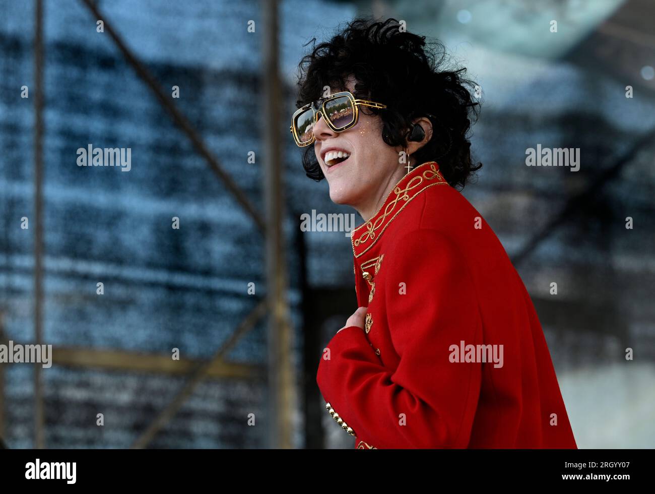 Praga, Repubblica Ceca. 12 agosto 2023. La cantante americana LP (Laura Pergolizzi) si esibisce durante il festival LGBT Prague Pride, il 12 agosto 2023, nella pianura di Letna a Praga, Repubblica Ceca. Crediti: Katerina Sulova/CTK Photo/Alamy Live News Foto Stock