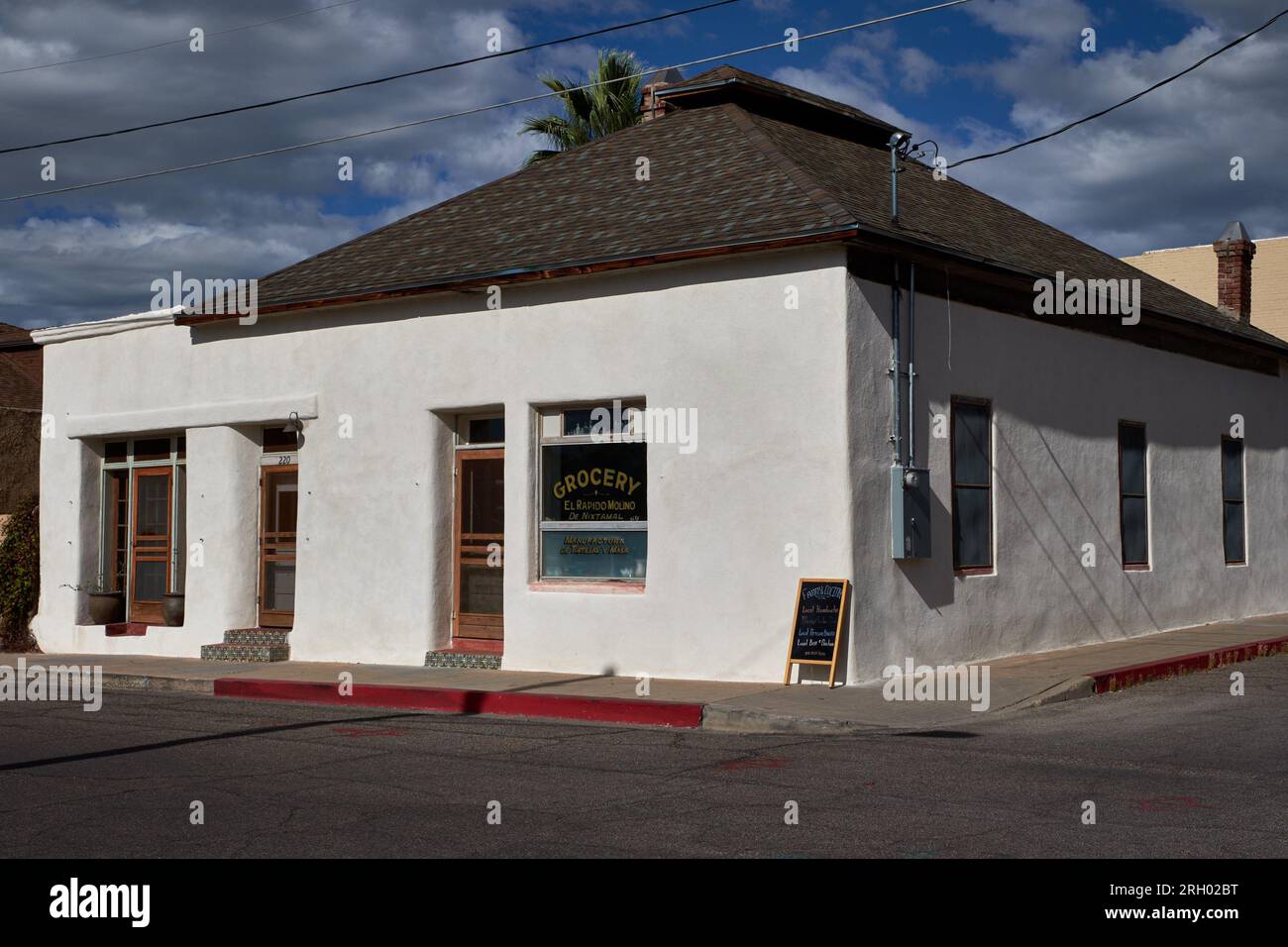 Tucson, Arizona, USA. 27 marzo 2017. Quello che divenne il cucino di Fanny era la drogheria di El rapido Molino Manufactura De Tortilla Y Masa. (Immagine di credito: © Ian L. Sitren/ZUMA Press Wire) SOLO USO EDITORIALE! Non per USO commerciale! Foto Stock