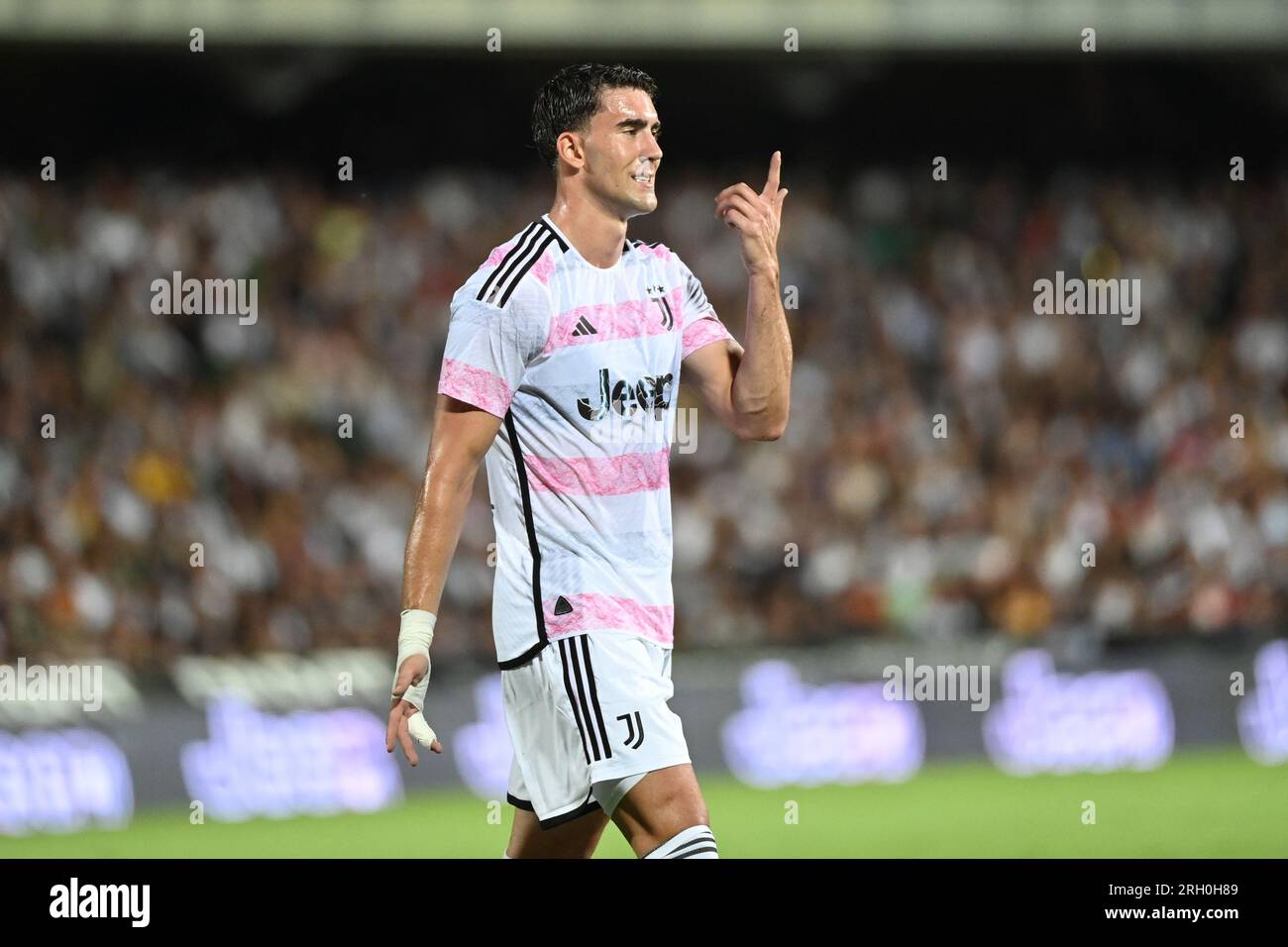 Cesena, Italia. 12 agosto 2023. Dusan Vlahovic (Juventus FC) durante la Juventus FC vs Atalanta BC, amichevole partita di calcio a Cesena, Italia, 12 agosto 2023 crediti: Agenzia fotografica indipendente/Alamy Live News Foto Stock