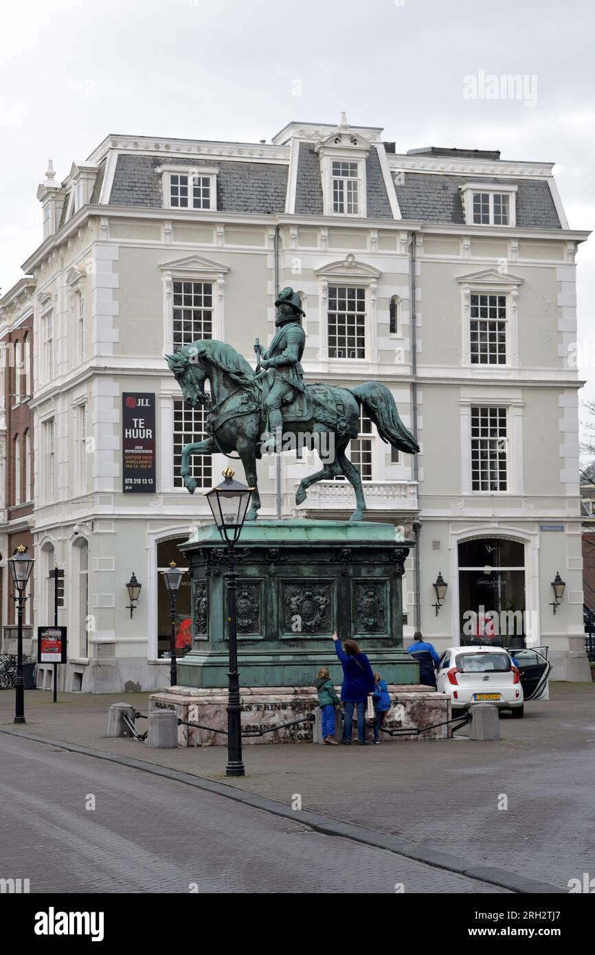 Statua equestre di Guglielmo d'Orange/Guglielmo il silenzio di fronte a Paleis Noordeinde, l'Aia Foto Stock