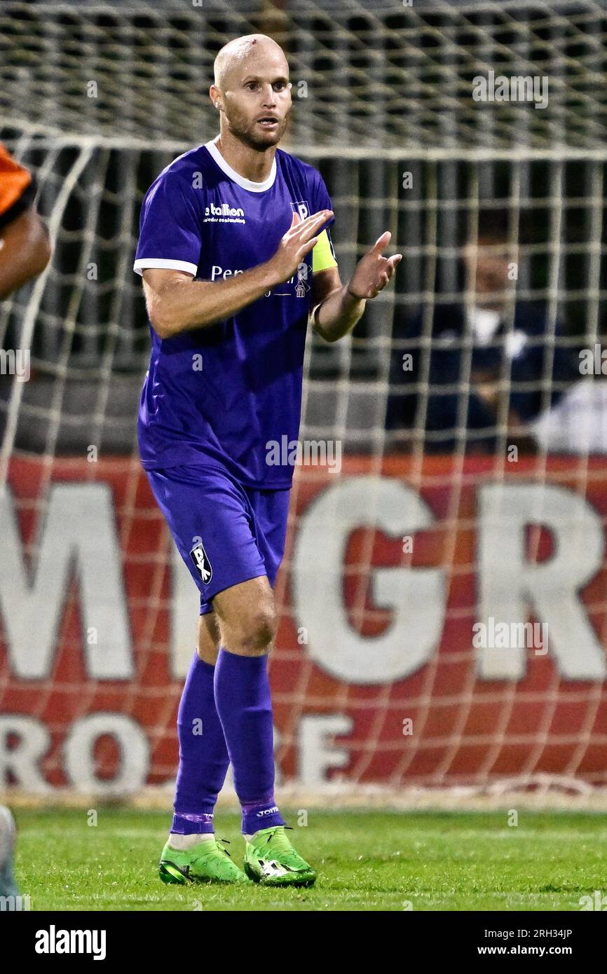 Maasmechelen, Belgio. 12 agosto 2023. Wouter Corstjens di Patro Eisden raffigurato durante una partita di calcio tra Patro Eisden e KMSK Deinze, sabato 12 agosto 2023 a Maasmechelen, il giorno 1/30 della seconda divisione "Challenger Pro League" 2023-2024 del campionato belga. BELGA PHOTO JOHAN EYCKENS Credit: Belga News Agency/Alamy Live News Foto Stock