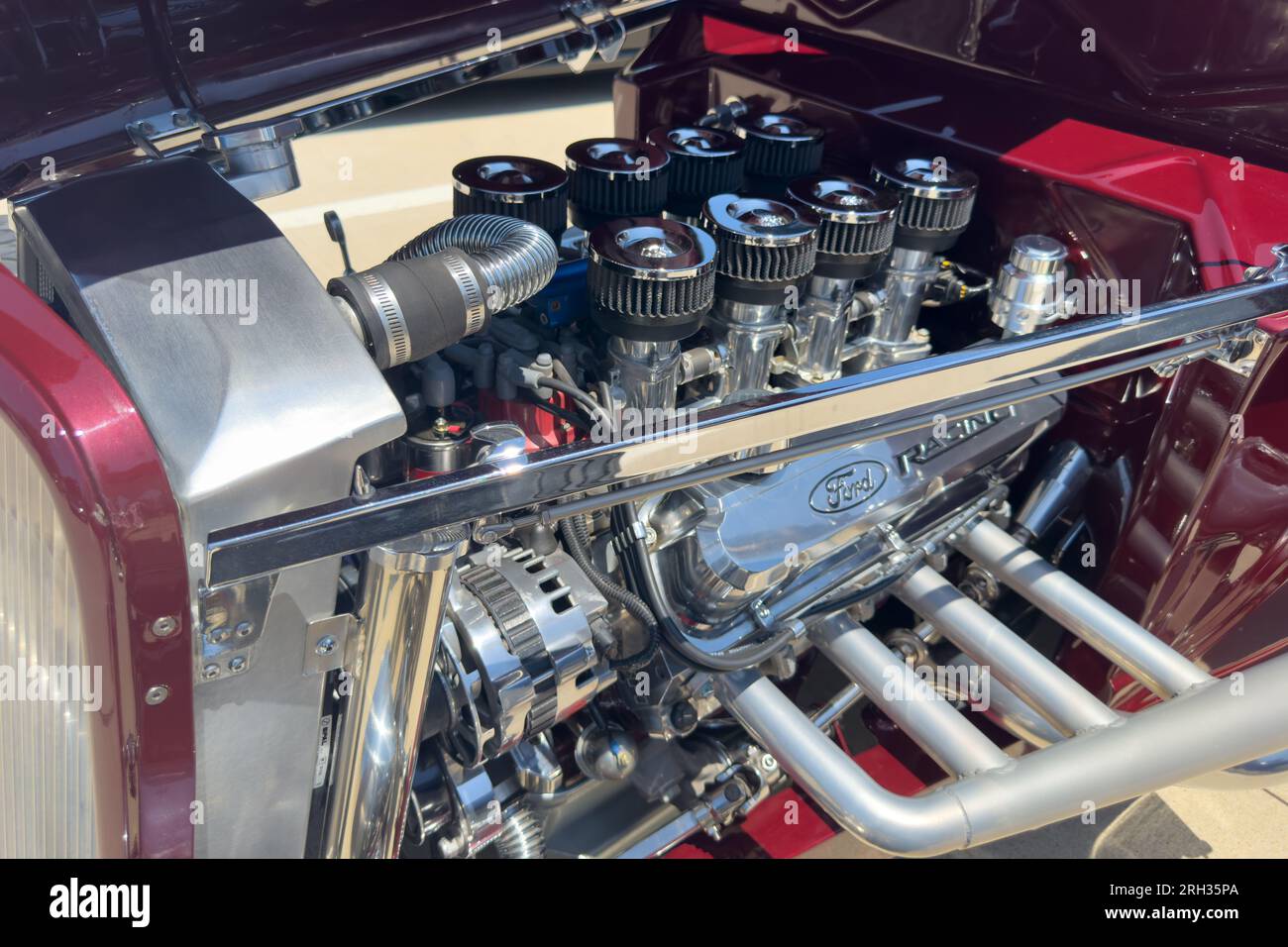 Little Elm, Texas - 11 giugno 2023: Ford Hot Rod 1932 Classic American Hot Rod Car in mostra. Foto Stock