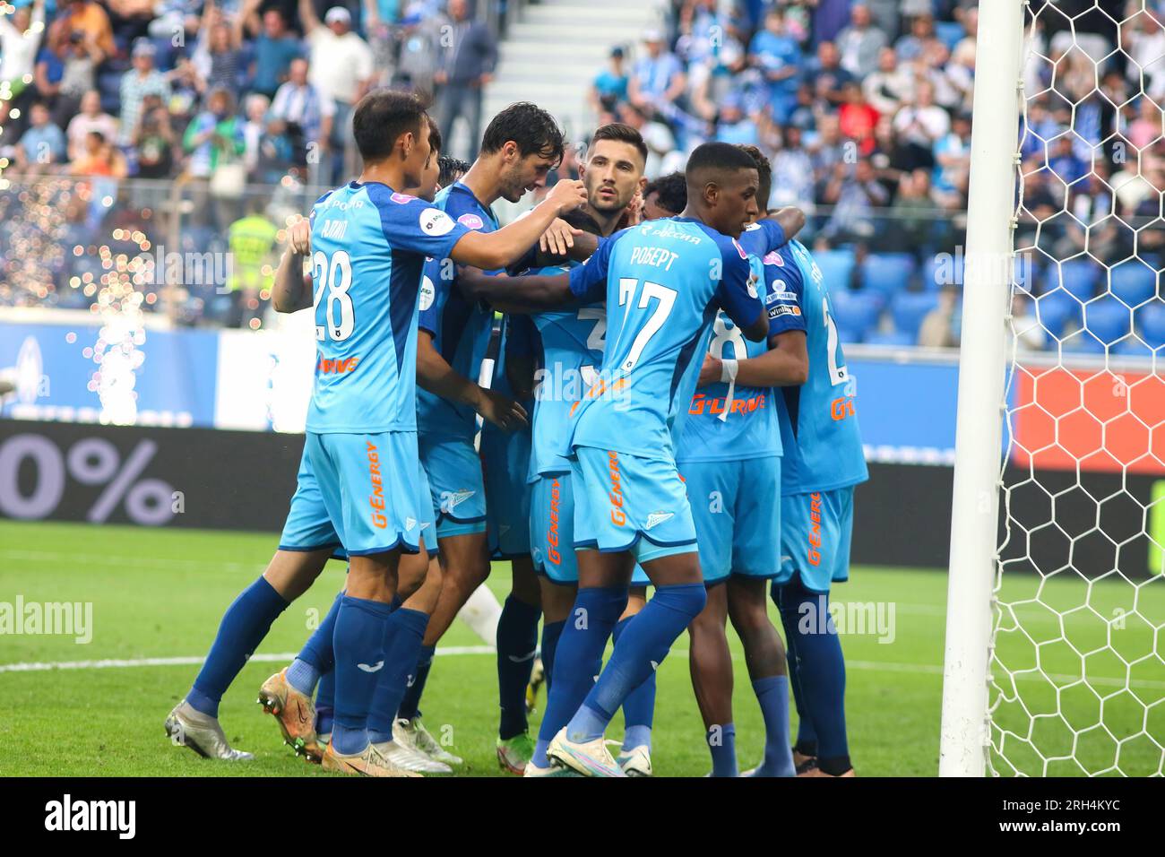 San Pietroburgo, Russia. 13 agosto 2023. Robert Renan (77), Aleksei Sutormin (C), Nuraly Alip (28) di Zenit visto durante la partita di calcio della Premier League russa tra Zenit Saint Petersburg e Fakel Voronezh alla Gazprom Arena. Zenit 2:0 Fakel. Credito: SOPA Images Limited/Alamy Live News Foto Stock