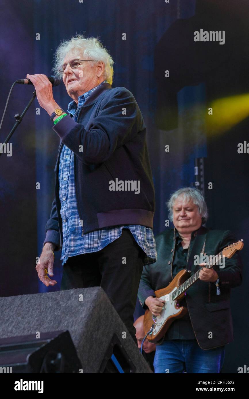 Dave Cousins dei The Strawbs si esibisce al suo concerto di addio. Fairports Cropredy Convention. 11 agosto 2023 Foto Stock