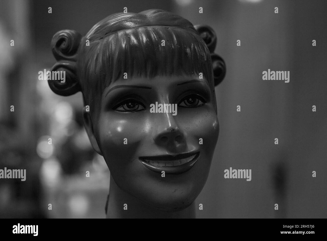 La vita in Asia è stata catturata in fantastiche scene mentre si viaggia da soli Foto Stock