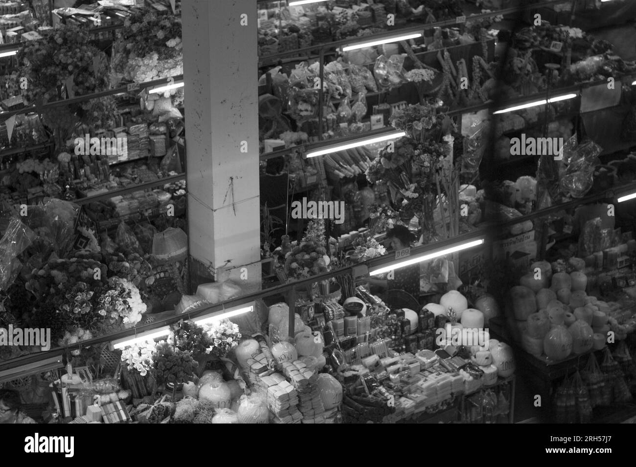 La vita in Asia è stata catturata in fantastiche scene mentre si viaggia da soli Foto Stock