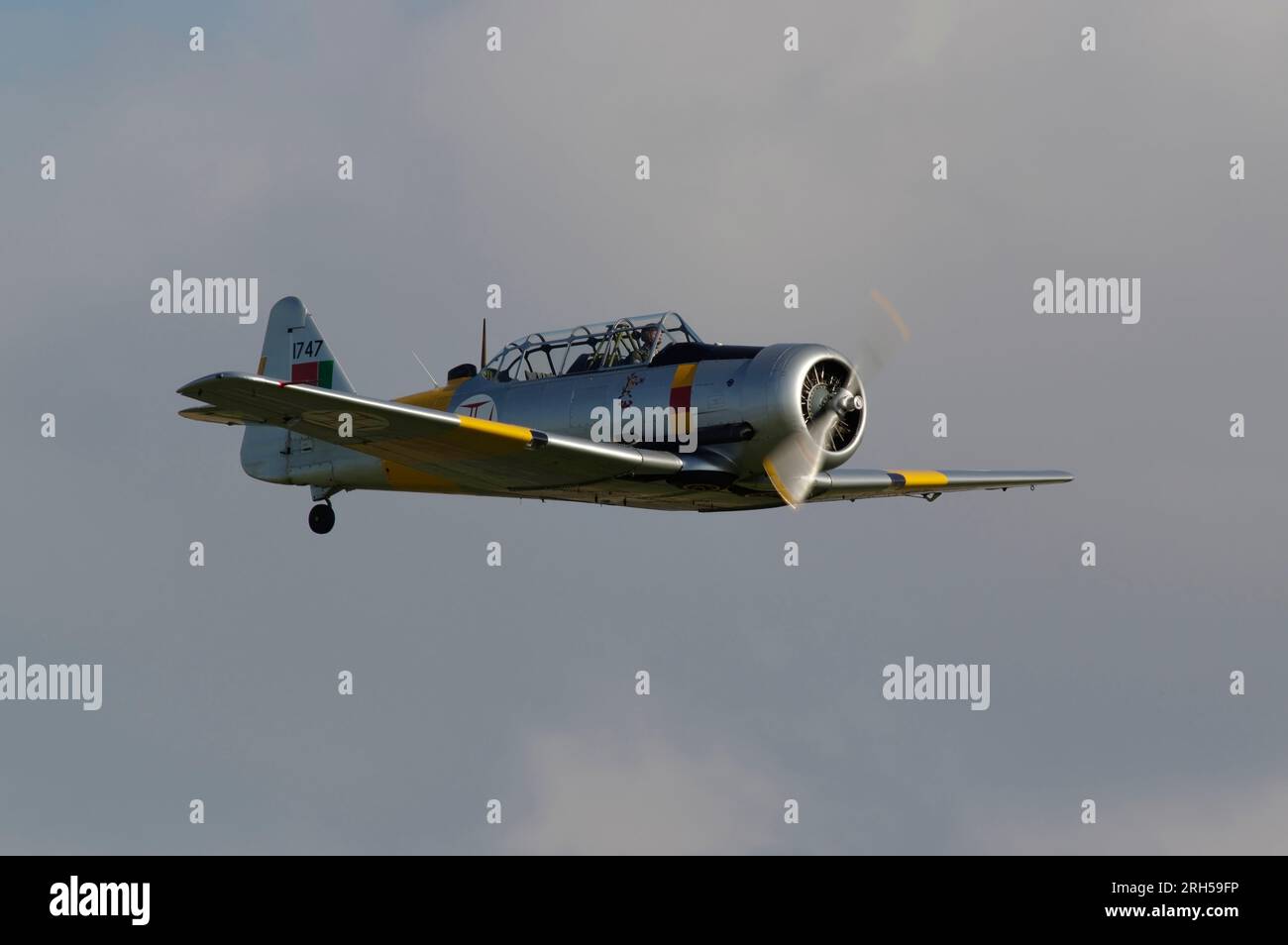 North American, Harvard, G-BGPB, 1747, Duxford. Foto Stock