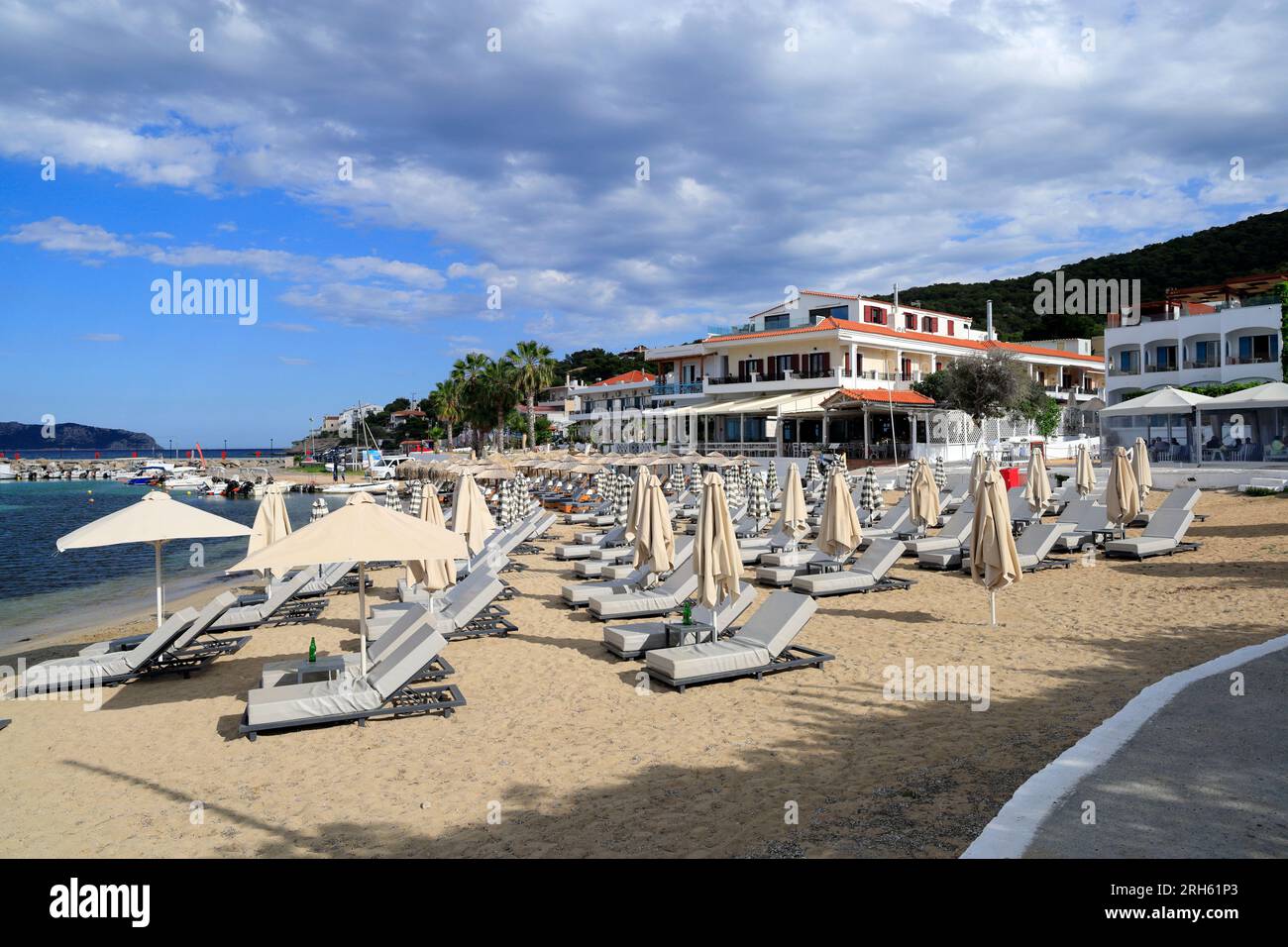 Skala Beach, Agistri, Isole Saroniche, Grecia. Foto Stock