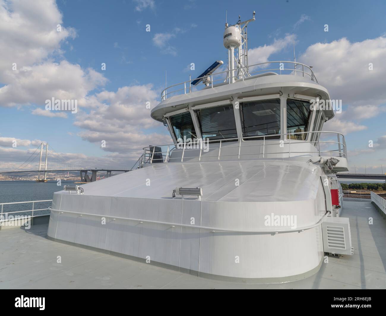foto stupenda e di alta qualità del ponte anteriore di una nave/nave da crociera/nave da carico/traghetto. include vista sul mare/ Foto Stock