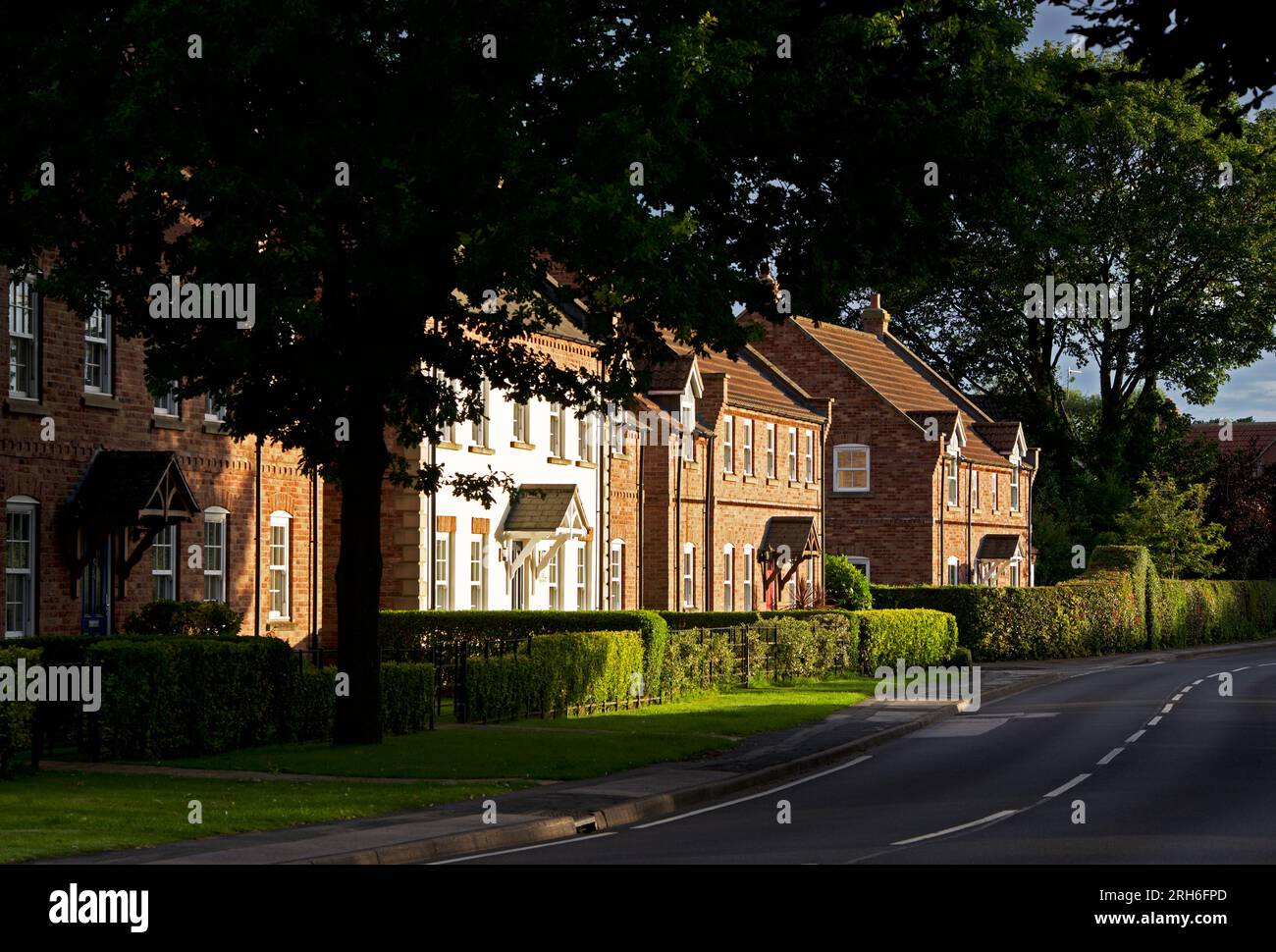 Nuova terrazza di case a Howden, East Yorkshire, Inghilterra, Regno Unito Foto Stock