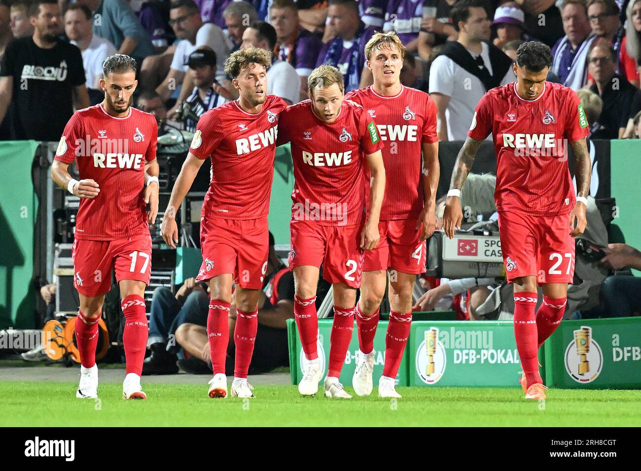 Osnabruck. 14 agosto 2023. Benno Schmitz (C) del FC Koln celebra il punteggio durante la partita di Coppa di Germania del primo turno tra FC Koln e VfL Osnabruck a Osnabruck, in Germania, il 14 agosto 2023. Crediti: Ulrich Hufnagel/Xinhua/Alamy Live News Foto Stock