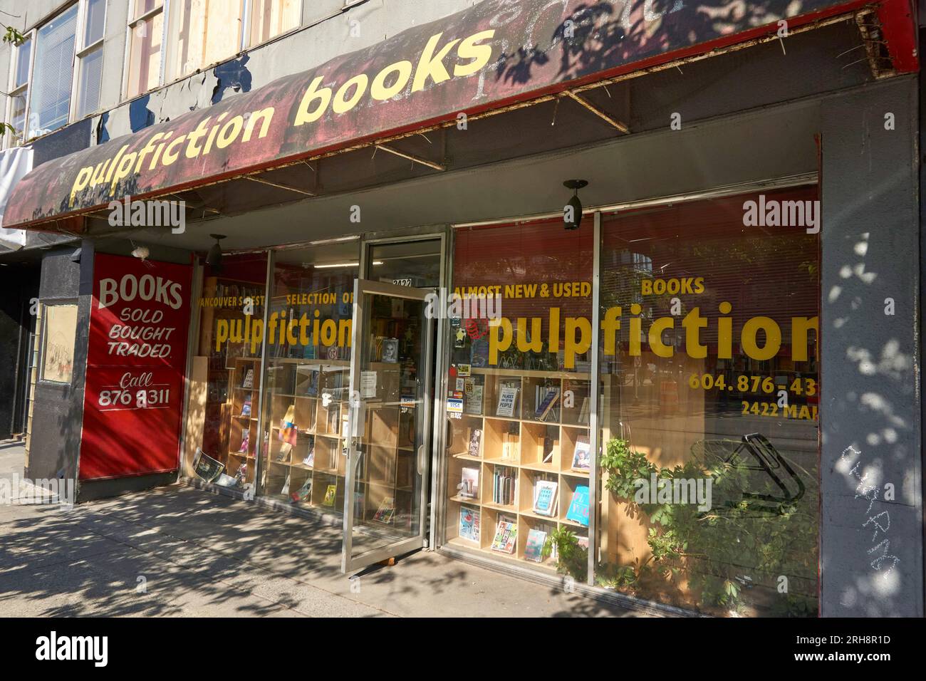 Pulpfiction Books ha utilizzato una libreria su Main Street a Mount Pleasant, Vancouver, British Columbia, Canada Foto Stock