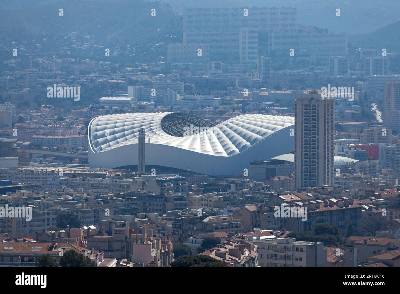 Lo Stade Vélodrome è uno stadio polifunzionale di Marsiglia, in Francia. Foto Stock