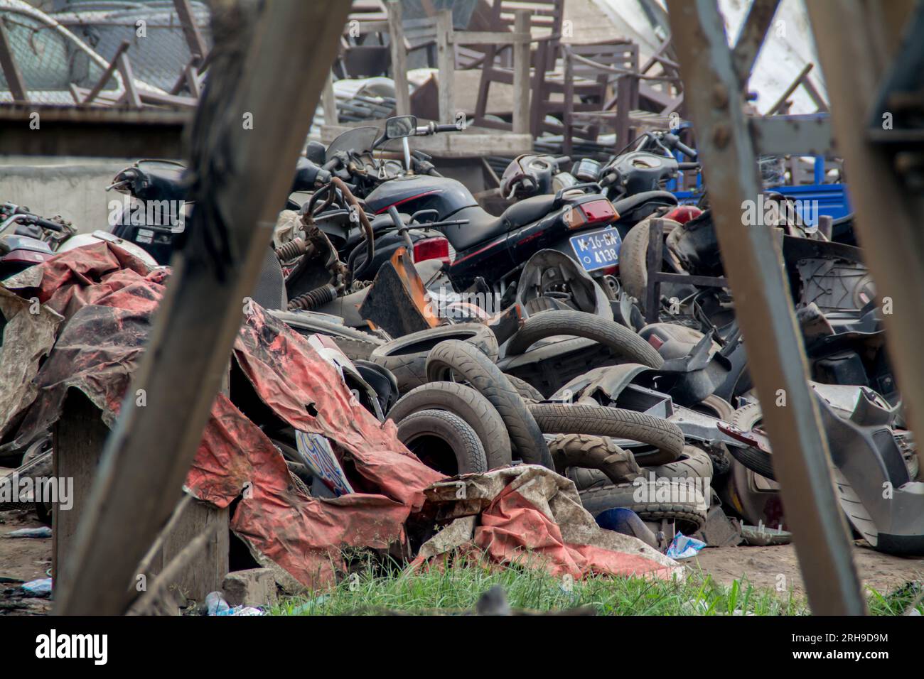Il trattamento elettronico dei rottami ad Agbogbloshie avviene nell'omonimo distretto nella metropoli di Accra, nel Ghana dell'Africa occidentale. Discarica, spreco Foto Stock