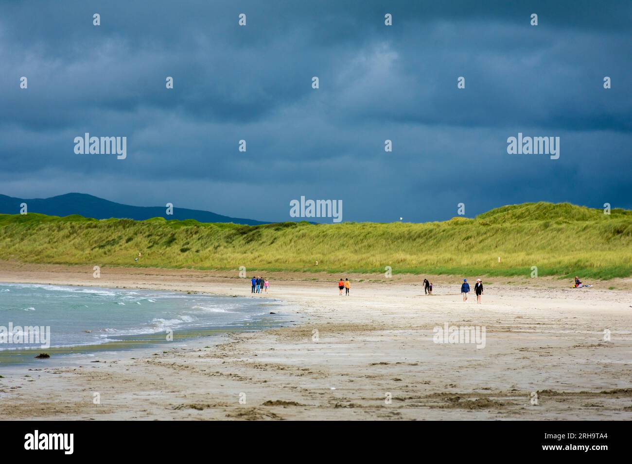 Narin Strand o spiaggia, vicino a Portnoo, Ardara, Contea di Donegal, Irlanda. Una spiaggia con bandiera blu sulla costa della Wild Atlantic Way. Foto Stock