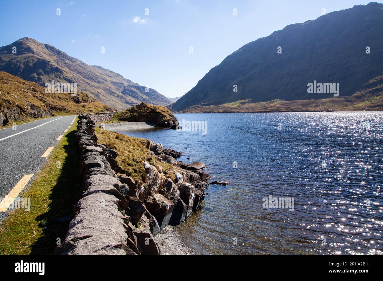 Doulough Valley and Lakes, vicino a Louisburg, Co. Mayo, Irlanda. Foto Stock
