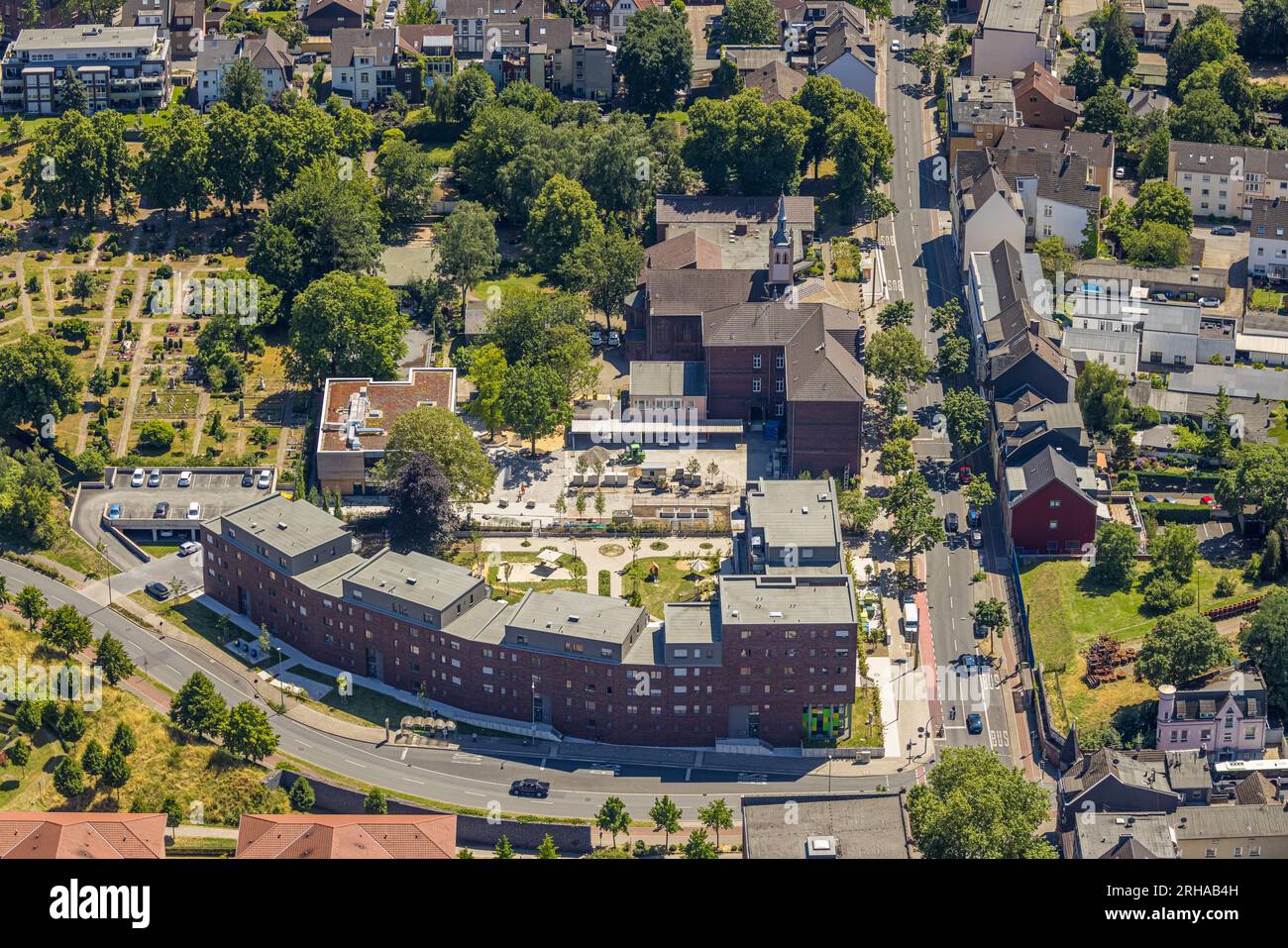 Vista aerea, Steinbrinkschule, Sterkrade Mitte, Oberhausen, zona della Ruhr, Renania settentrionale-Vestfalia, Germania, Education, Educational Institution, DE, Europa Foto Stock