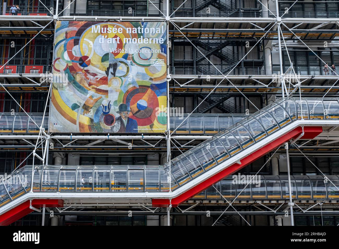 Parigi, FR - 31 agosto 2022: Retro del Centre Georges Pompidou, Parigi, Francia Foto Stock