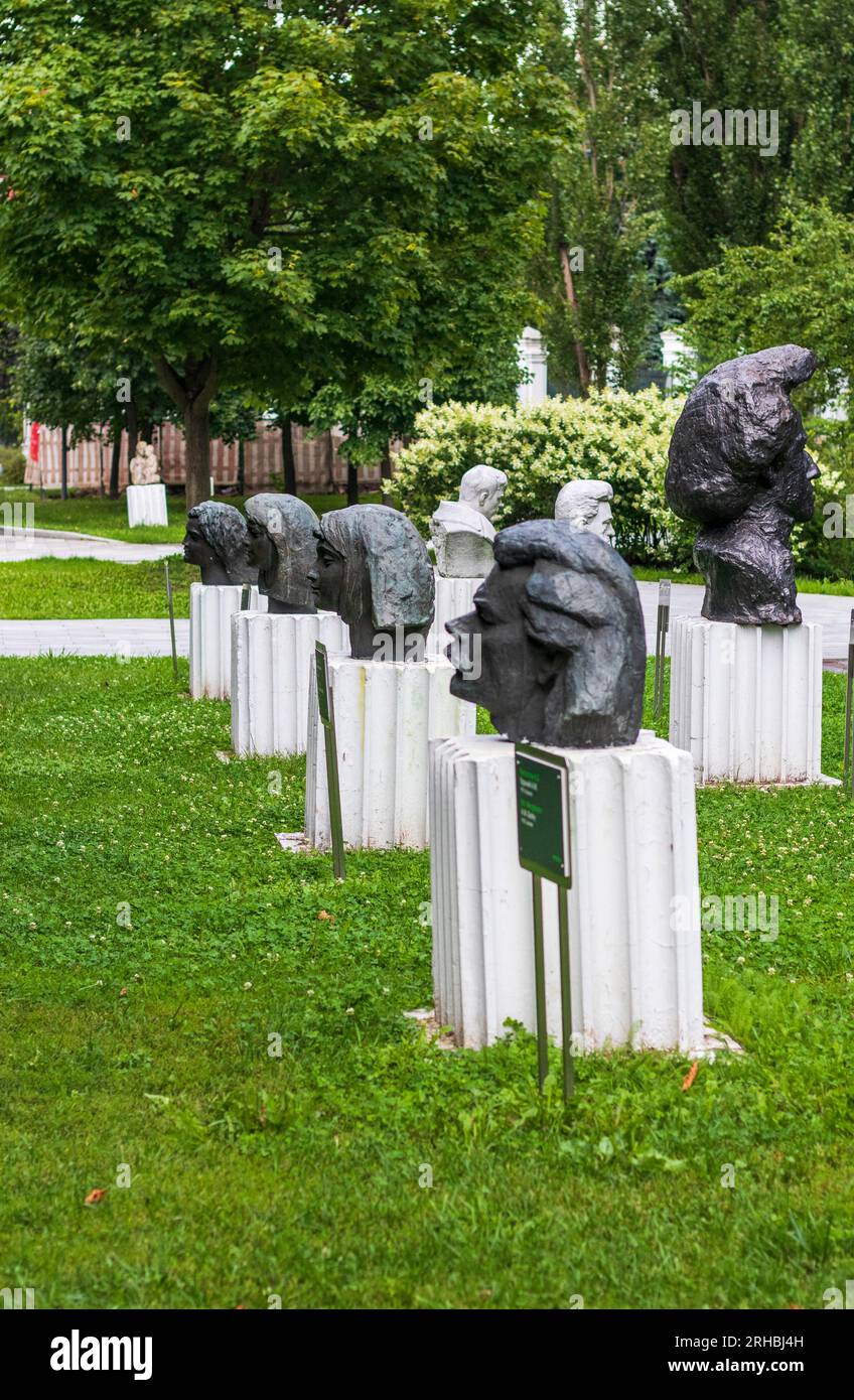 Mosca, Russia - 07.17.2023 - sculture al parco muzeon Foto Stock