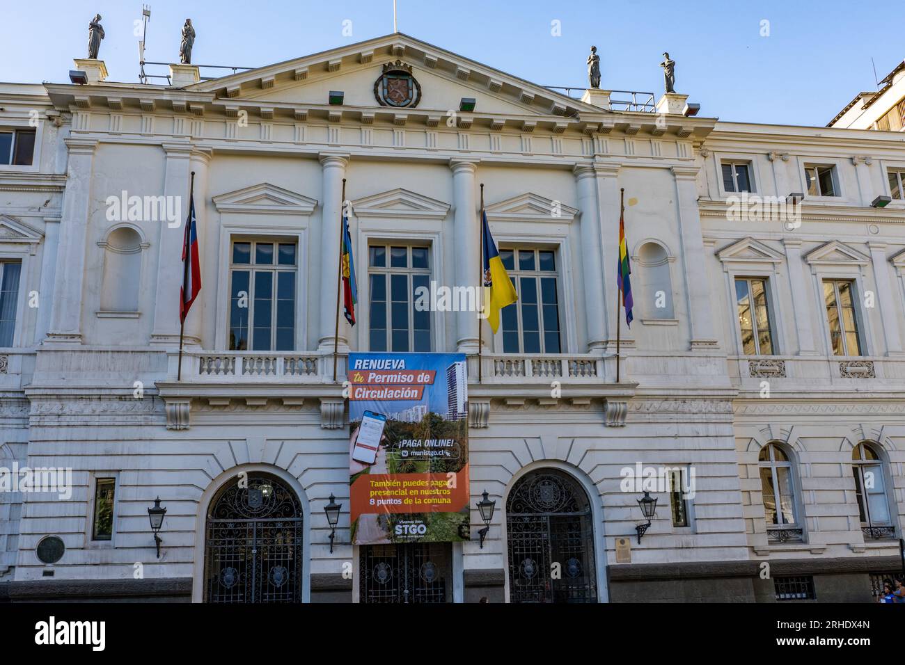 Il municipio e sede del governo della città di SantiagoPlaza de Armas de San Fernando, Santiago, Cile. Foto Stock
