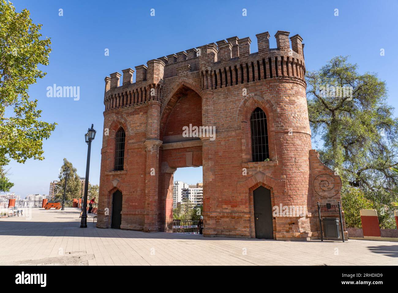 Un forte o castello difensivo costruito nel 1816 su quella che oggi è la terrazza caupolicana sul Cerro Santa Lucia a Santiago, Cile. Foto Stock