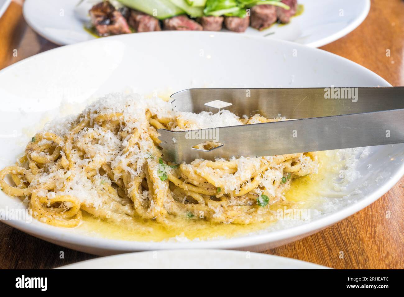 Pasta fatta in casa, Calgary Downtown Stampede Festival Banff National Park, Canadian Rockies, Alberta, Canada. Banff National Park, Alberta, Canada Foto Stock