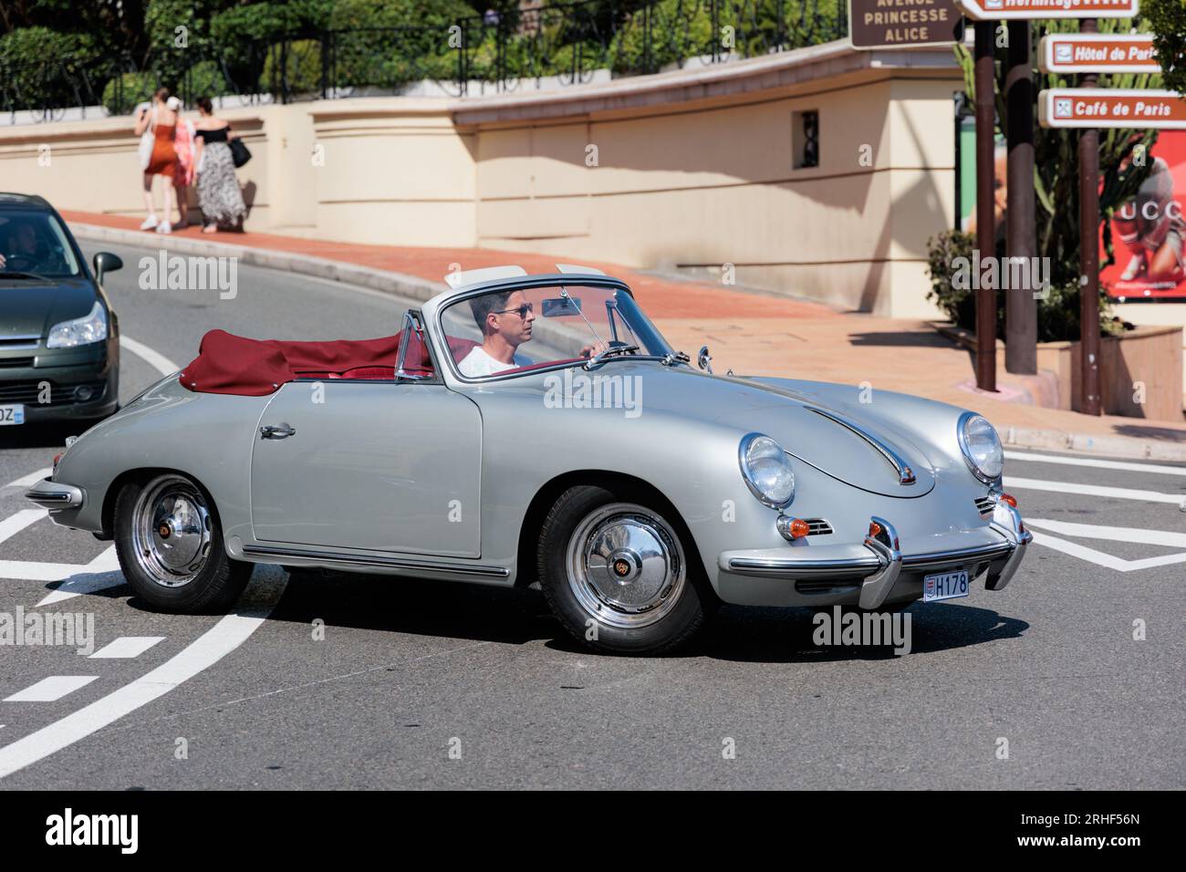 Porsche 356 guida a Monte Carlo, Monaco Foto Stock