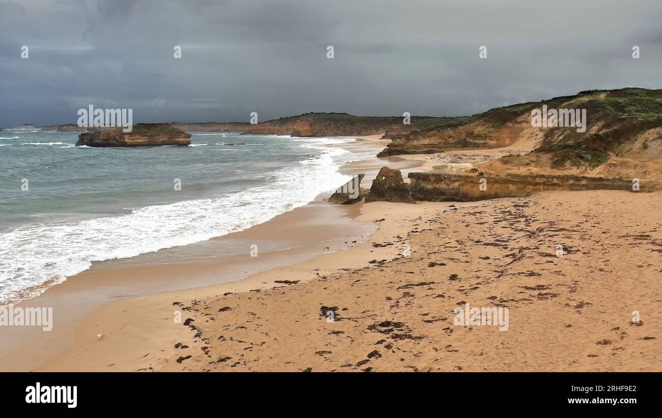 836 Bay of Martyrs, parte del Bay of Islands Coastal Park lungo la Great Ocean Road. Peterborough-Australia. Foto Stock