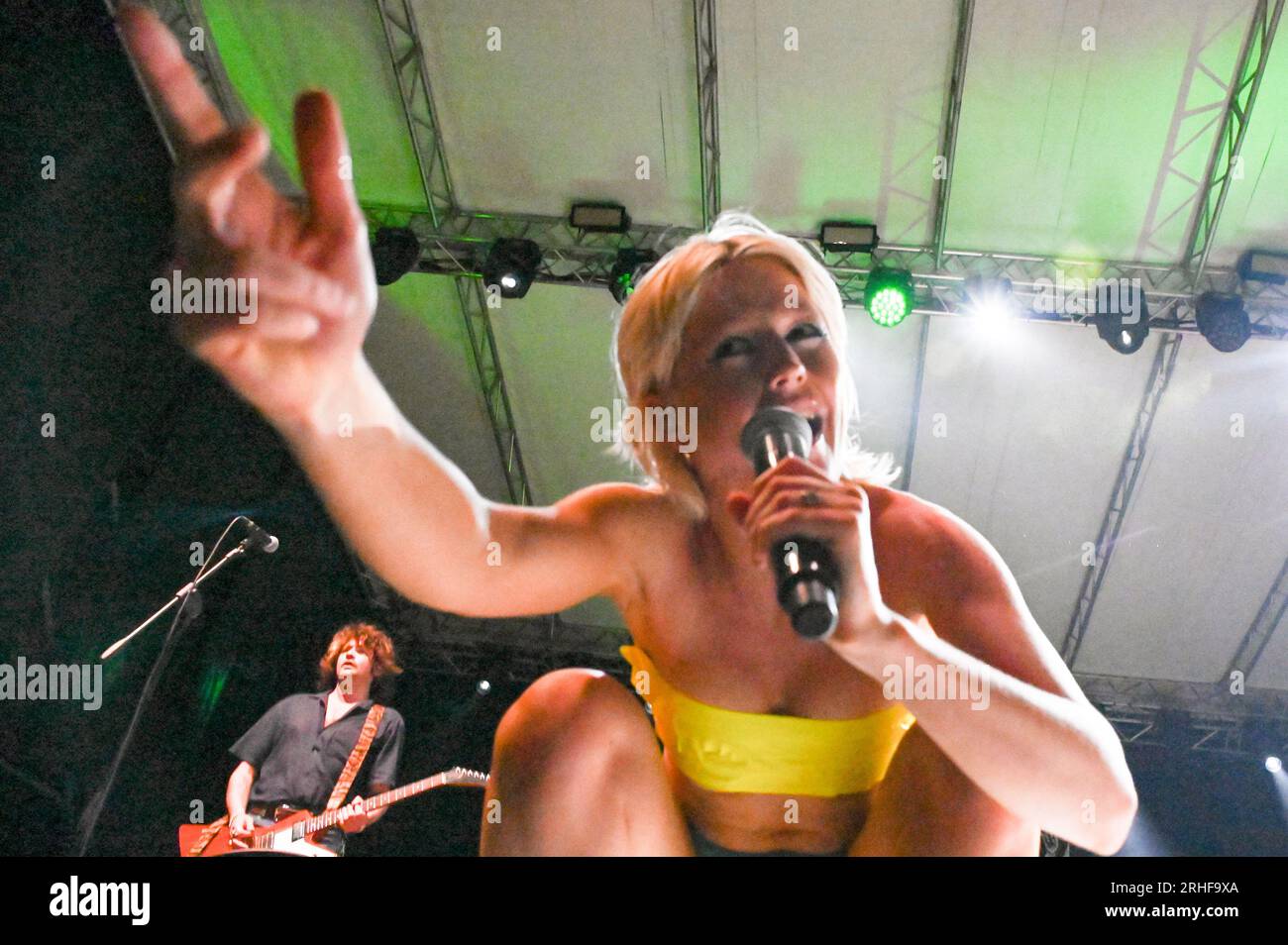 Padova, Italia. 15 agosto 2023. Amy Taylor durante Amyl and the sniffers, Music Concert a Padova, Italia, 15 agosto 2023 Credit: Independent Photo Agency/Alamy Live News Foto Stock