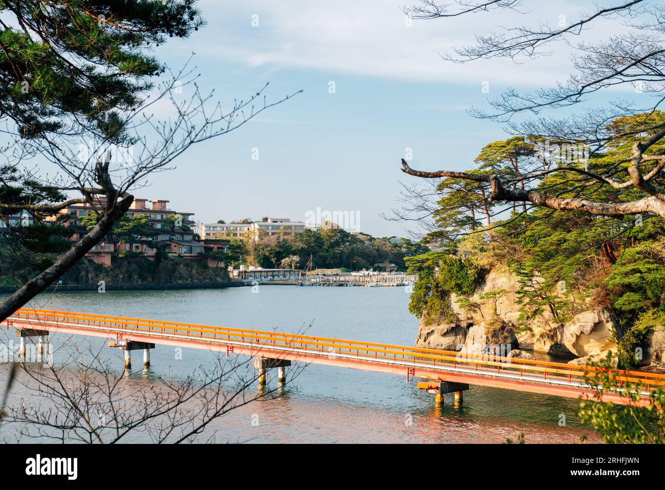 Baia di Matsushima e isola di Fukuura, Ponte di Fukuurabashi a Miyagi, Giappone Foto Stock