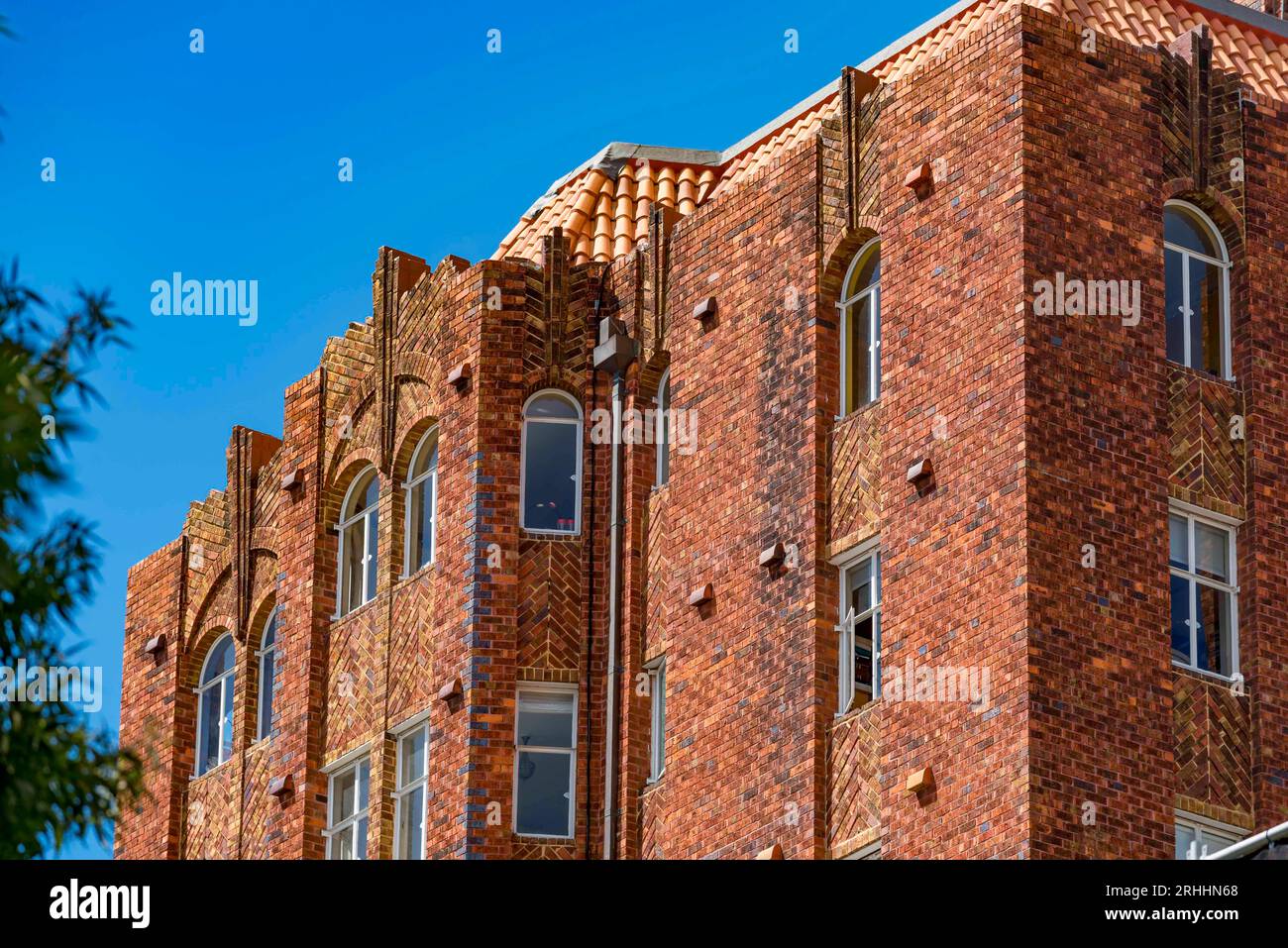 Dettaglio di uno dei numerosi appartamenti in mattoni rossi disegnati Art Deco nella zona di Kings Cross, Potts Point a Sydney, Australia Foto Stock
