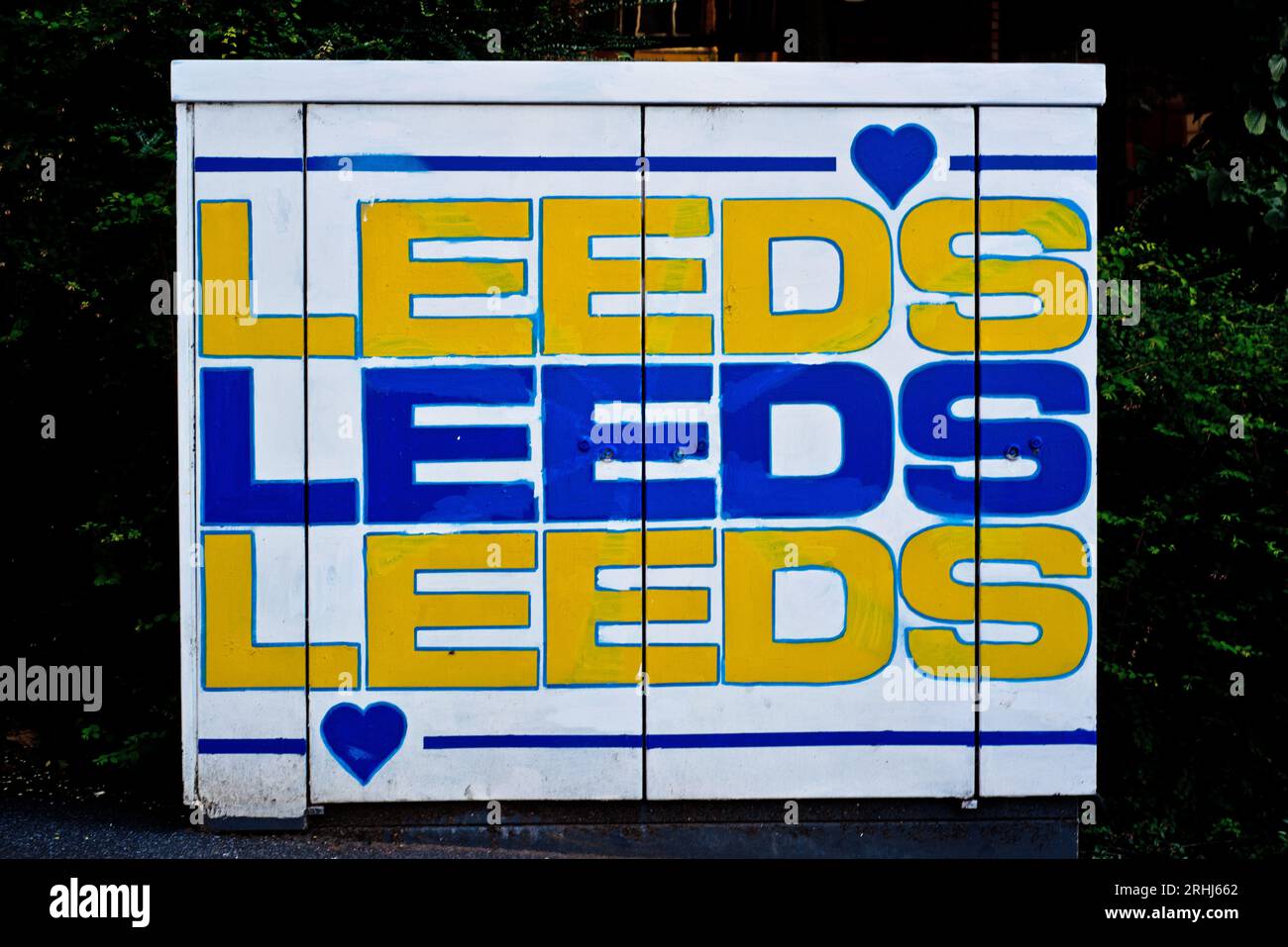 Leeds Football Club colori scatola dipinta, Wellington Street, Leeds, Inghilterra Foto Stock