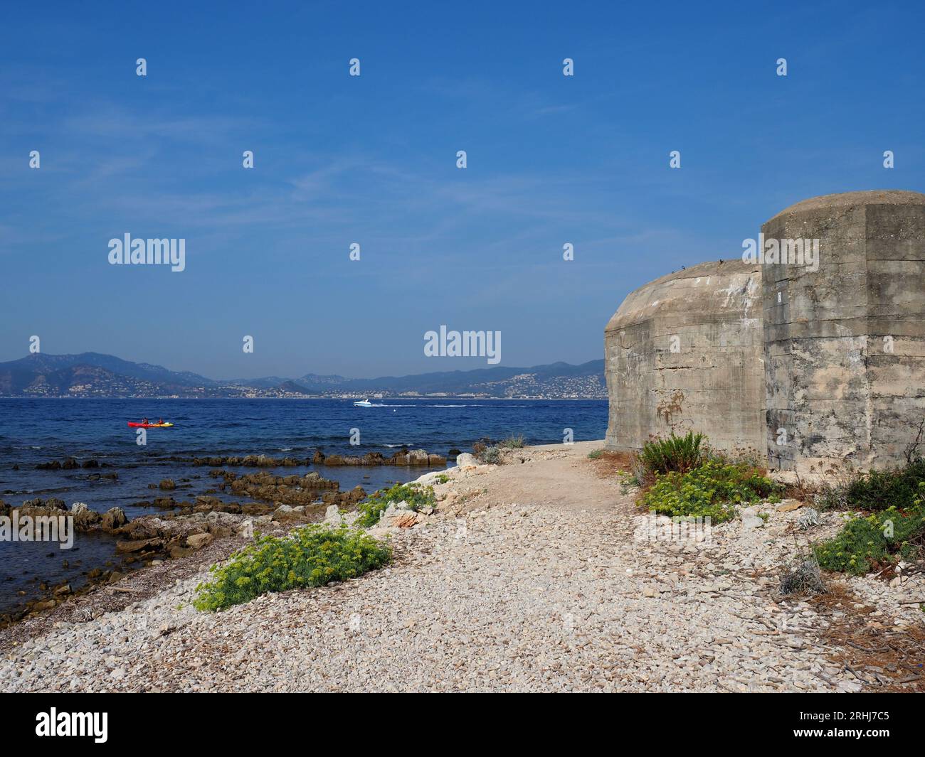 Immagine di un bunker tedesco della seconda guerra mondiale sull'isola di Sainte-Margueritte. Foto Stock