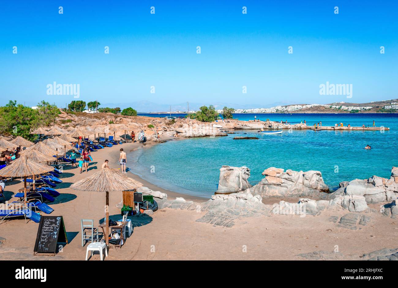 Spiaggia di Colymbithres, una delle spiagge più famose dell'isola di Paros. Cicladi, Grecia. Foto Stock