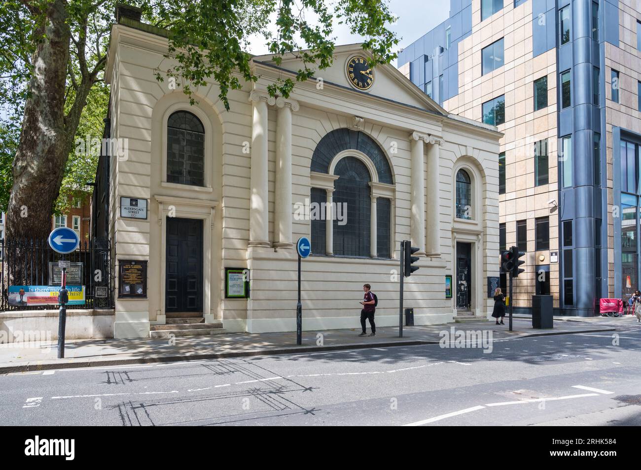 Facciata esterna della London City Presbyterian Church in Aldersgate Street, City of London, Inghilterra, Regno Unito Foto Stock