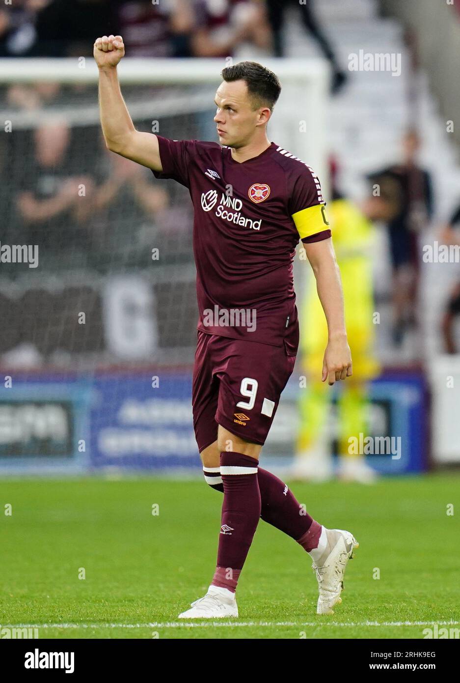 Lawrence Shankland celebra il primo gol della squadra durante le qualificazioni per la UEFA Europa Conference League, partita di andata e ritorno al Tynecastle Stadium di Edimburgo. Data foto: Giovedì 17 agosto 2023. Foto Stock