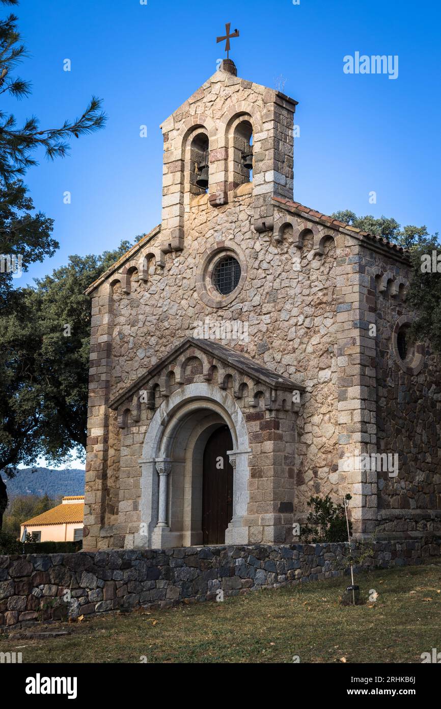 Vecchia chiesa Ermita de Sant Juliá in Catalogna, Spagna. Foto Stock