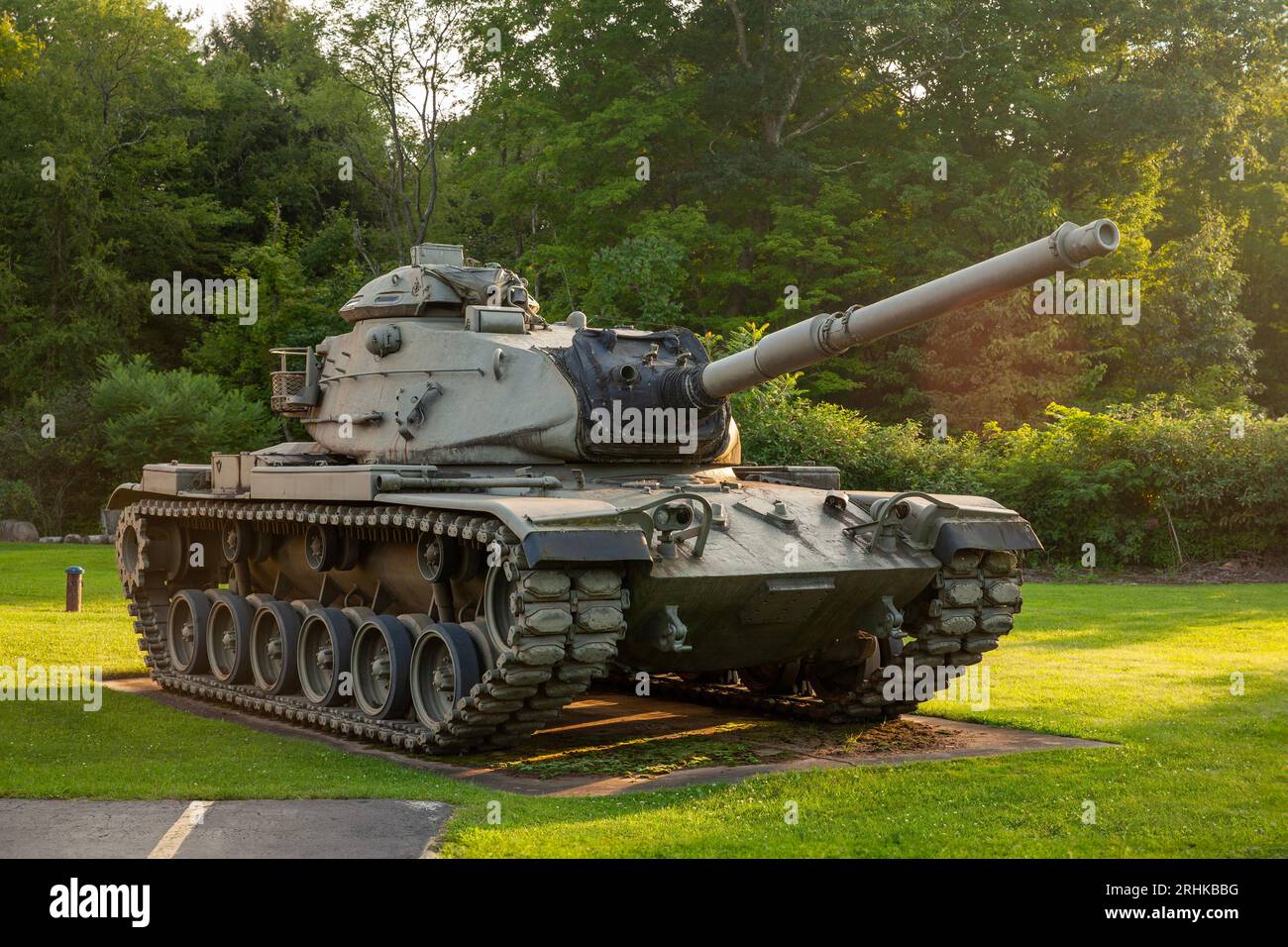 Carro M-60 dell'era del Vietnam come parte del memoriale per i veterani di tutte le guerre all'American Legion, Post 257, Stoystown, PA 15563 Foto Stock