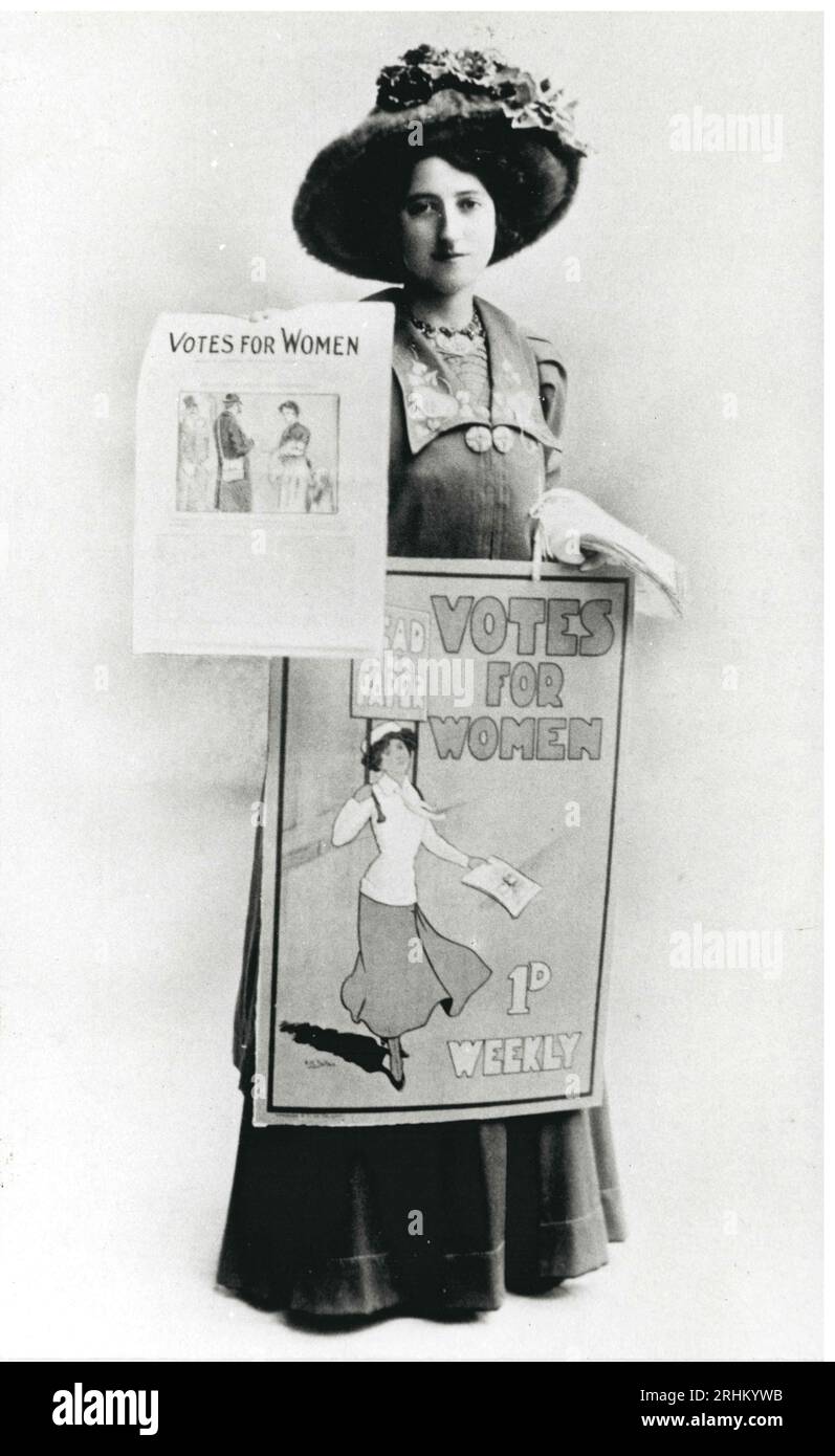 Una foto di Grace Chappelow che vende i voti per il giornale Women. Foto Stock
