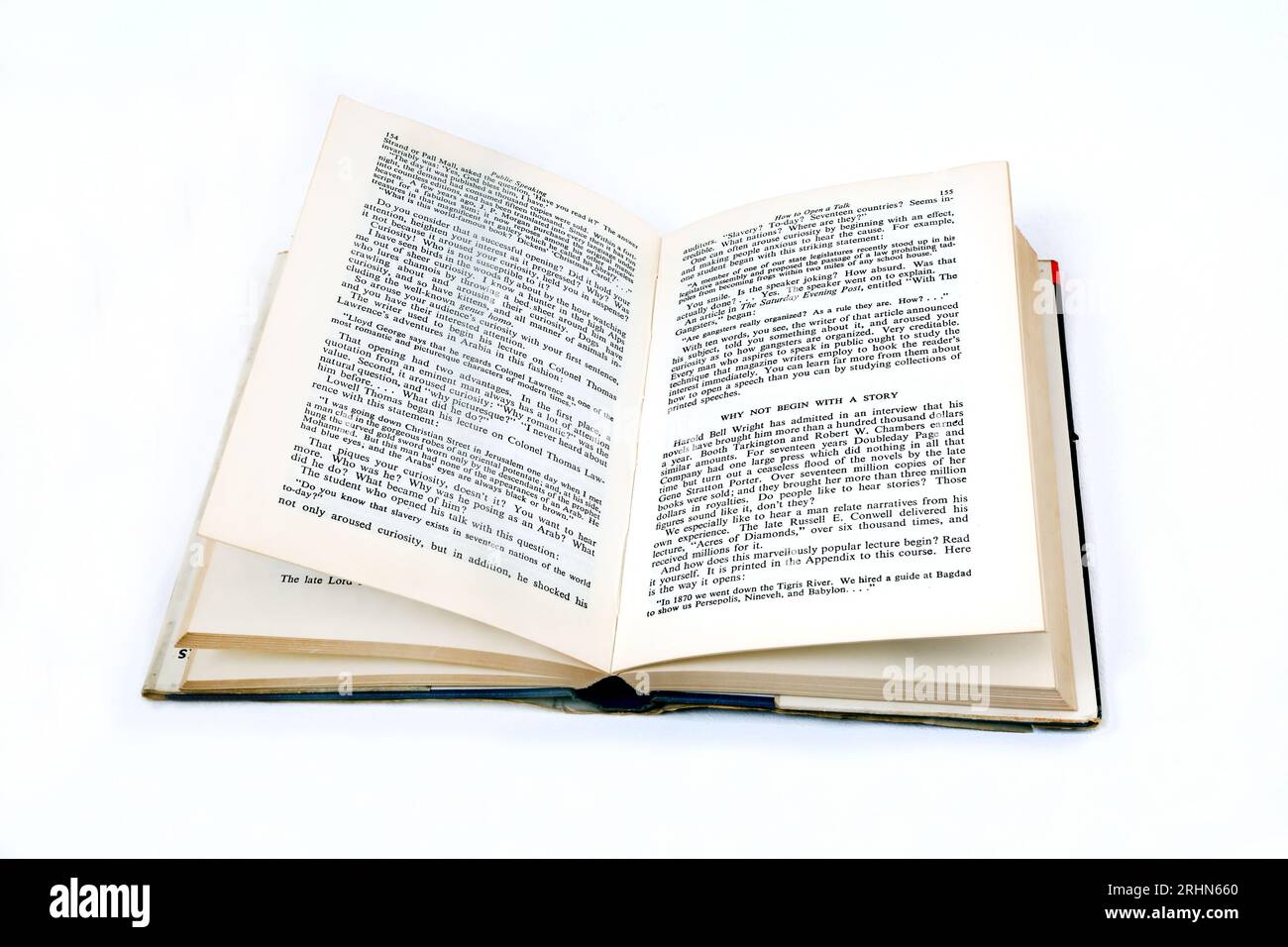 Hardback Book of Public Speaking and Influencing Men in Business di Dale Carnegie Foto Stock