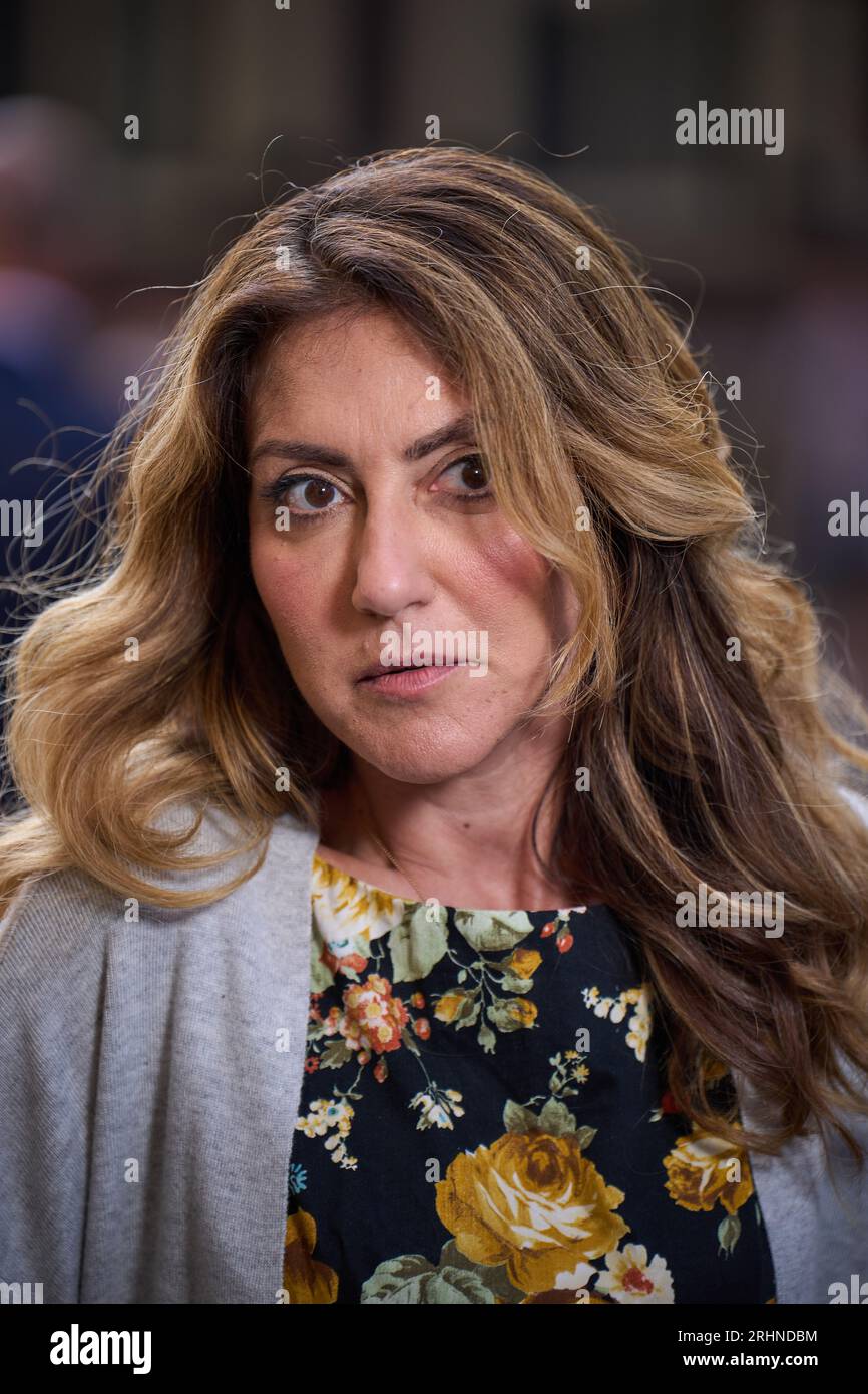 L'AIA - Dilan Yesilgoz, ministro demissionario della giustizia e della sicurezza arriva al Binnenhof prima della riunione settimanale del gabinetto. Il gabinetto uscente si riunirà di nuovo dopo le vacanze estive. ANP PHIL NIJHUIS paesi bassi fuori - belgio fuori Foto Stock