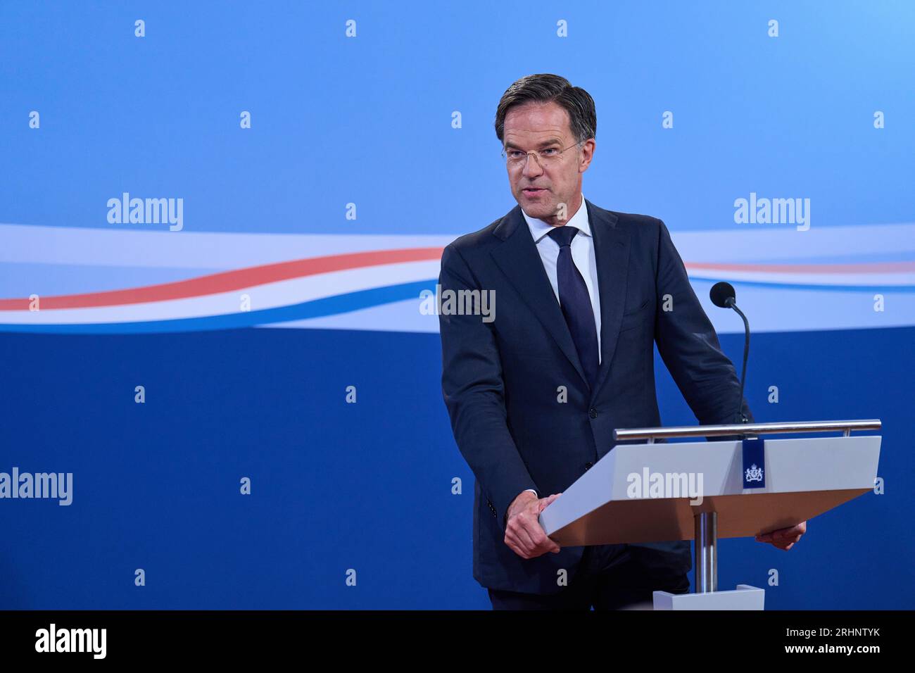 L'AIA - 18/08/2023, L'AIA - il primo ministro uscente Mark Rutte parla alla stampa dopo il Consiglio settimanale dei ministri. Il gabinetto uscente si riunisce di nuovo per la prima volta dopo le vacanze estive. ANP PHIL NIJHUIS paesi bassi fuori - belgio fuori Foto Stock